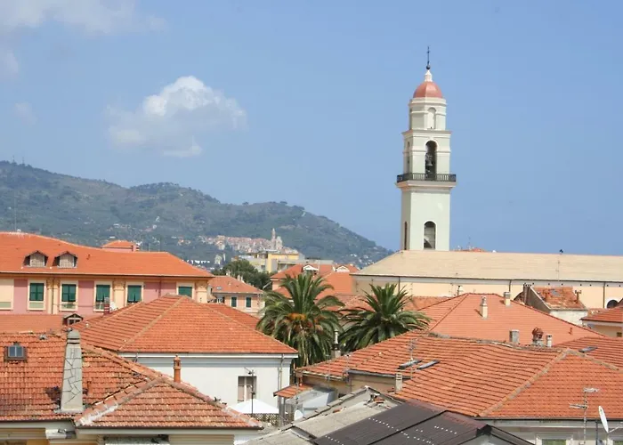 דירה A 100 Metri Dal Mare דיאנו מרינה